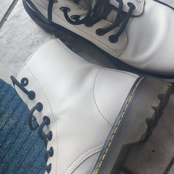 White luana Dr Martens - Picture 4 of 6